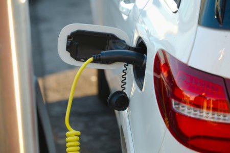 Electric vehicle tax credits