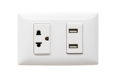 Smart usb outlets charge devices